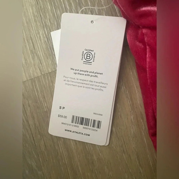 Athleta Elevation V-Neck Velvet Crop D-DD+ NWT‎ - Picture 4 of 4